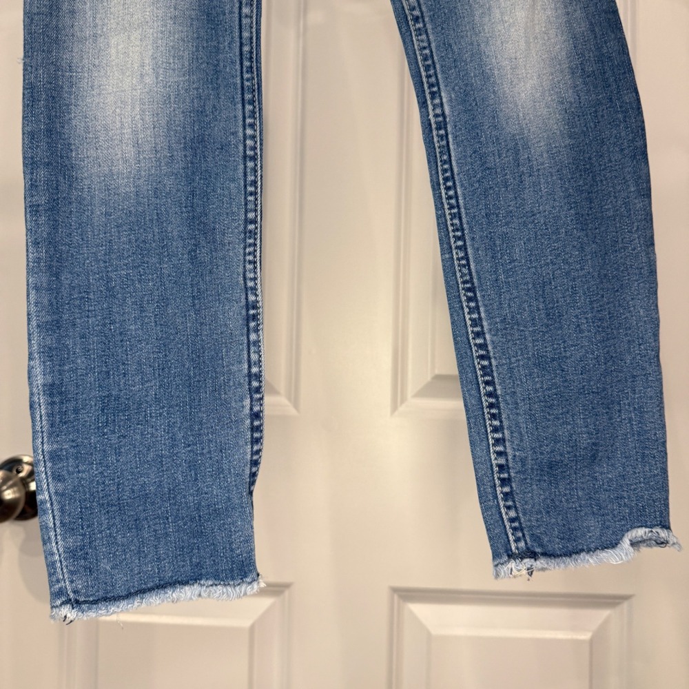 Abercrombie Kids Girls Sequin Unicorn Rose Jean Legging Medium Wash Size 7/8 - Picture 6 of 7